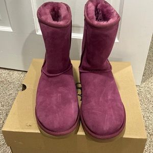 Woman’s classic short ll uggs